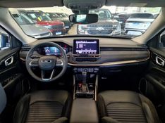 JEEP COMMANDER 1.3 T270 TURBO FLEX LIMITED AT6 2022/2022 CARRO DEZ NOVO HAMBURGO / Carros no Vale