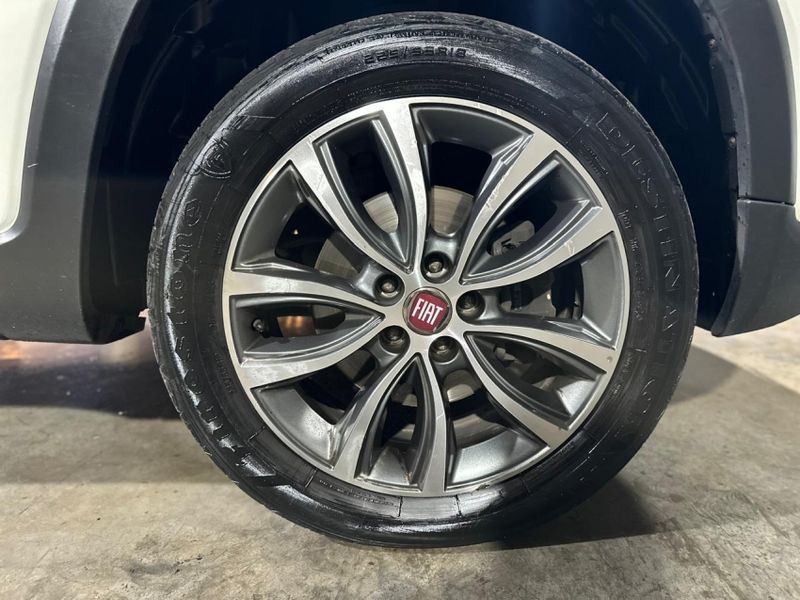 Fiat TORO 2.0 16V TURBO DIESEL VOLCANO 4WD AT9 2019/2019 CARRO AUTOMARCAS CAXIAS DO SUL / Carros no Vale