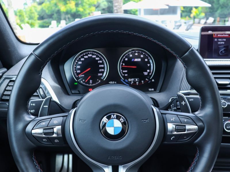 BMW M2 3.0 24V I6 GASOLINA COMPETITION COUPÉ M DCT 2021/2021 VIA BELLA VEÍCULOS ESPECIAIS CAXIAS DO SUL / Carros no Vale