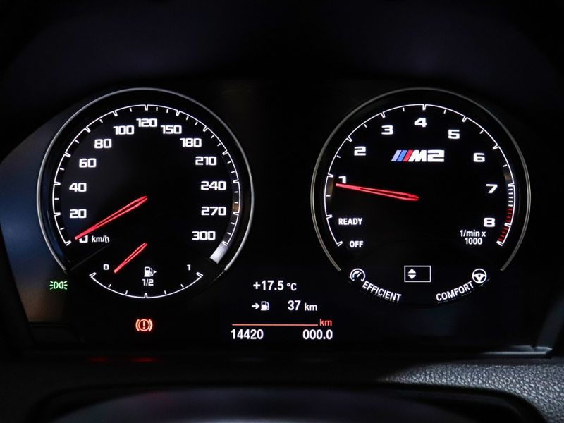 BMW M2 3.0 24V I6 GASOLINA COMPETITION COUPÉ M MANUAL 2020/2021 VIA BELLA VEÍCULOS ESPECIAIS CAXIAS DO SUL / Carros no Vale