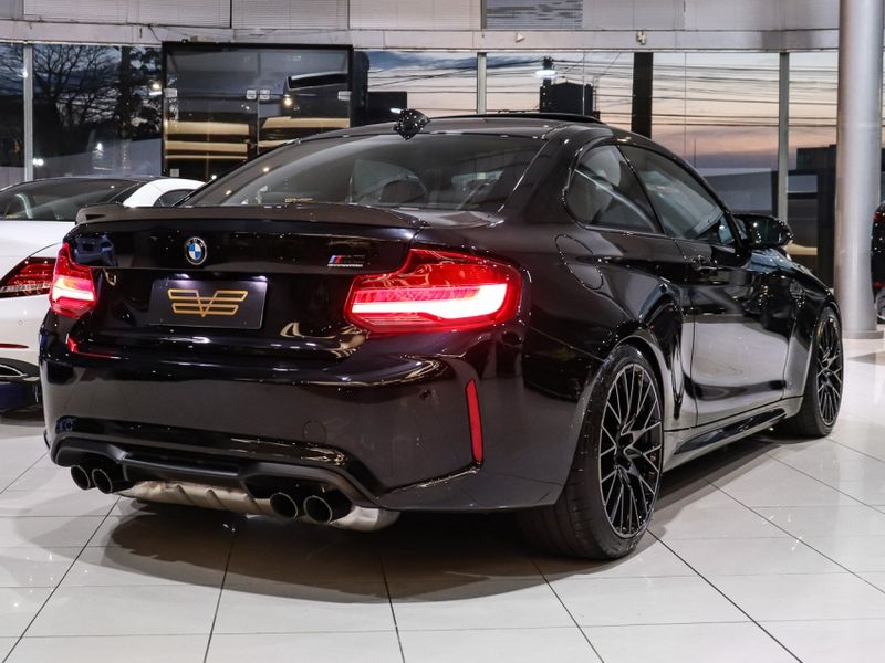 BMW M2 3.0 24V I6 GASOLINA COMPETITION COUPÉ M MANUAL 2020/2021 VIA BELLA VEÍCULOS ESPECIAIS CAXIAS DO SUL / Carros no Vale