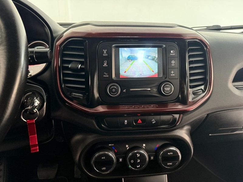 Fiat TORO FREEDOM 2.0 TURBO 4X4 AT9 2019 SÓ MOTOS E AUTOMÓVEIS SANTA CRUZ DO SUL / Carros no Vale