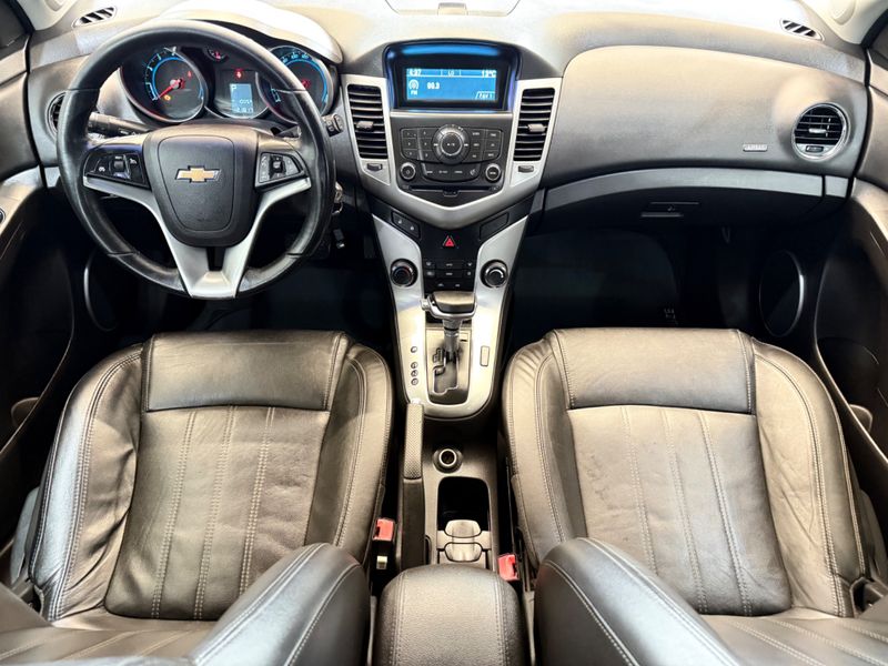 Chevrolet Cruze 1.8 Lt Sport6 16v 2012/2012 COVEL VEICULOS ENCANTADO / Carros no Vale