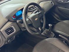 Chevrolet Onix Hatch Ltz 1.4 8v Flexpower Mec 2016/2017 COVEL VEICULOS ENCANTADO / Carros no Vale