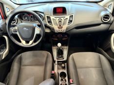 Ford Fiesta 1.6 Se Hatch 16v 2012/2013 COVEL VEICULOS ENCANTADO / Carros no Vale