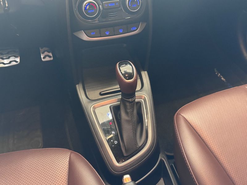 Hyundai Hb20x 1.6 A Premium 2017/2018 COVEL VEICULOS ENCANTADO / Carros no Vale