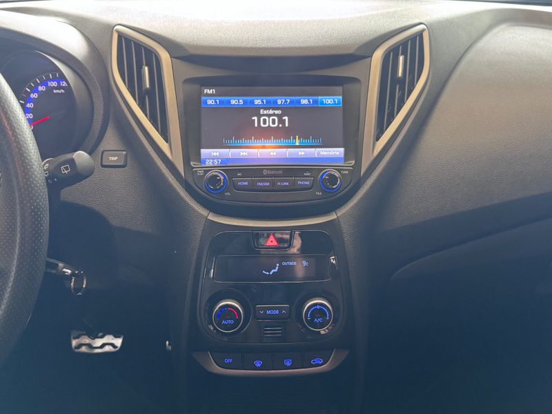 Hyundai Hb20x 1.6 A Premium 2017/2018 COVEL VEICULOS ENCANTADO / Carros no Vale