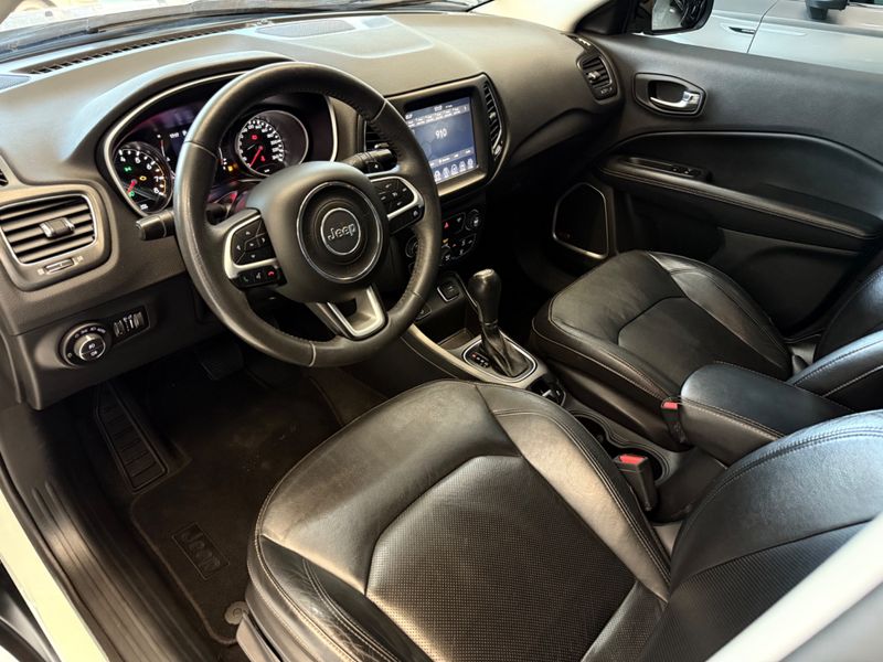 Jeep Compass Longitude F 2018/2018 COVEL VEICULOS ENCANTADO / Carros no Vale