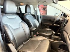 Jeep Compass Longitude F 2018/2018 COVEL VEICULOS ENCANTADO / Carros no Vale