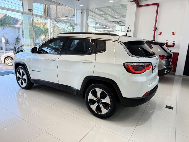 Jeep Compass Longitude F 2018/2018 COVEL VEICULOS ENCANTADO / Carros no Vale