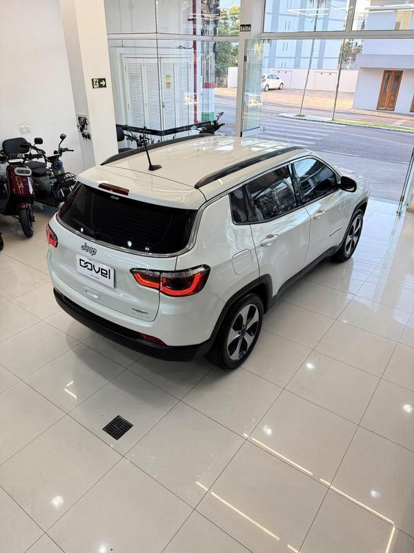 Jeep Compass Longitude F 2018/2018 COVEL VEICULOS ENCANTADO / Carros no Vale