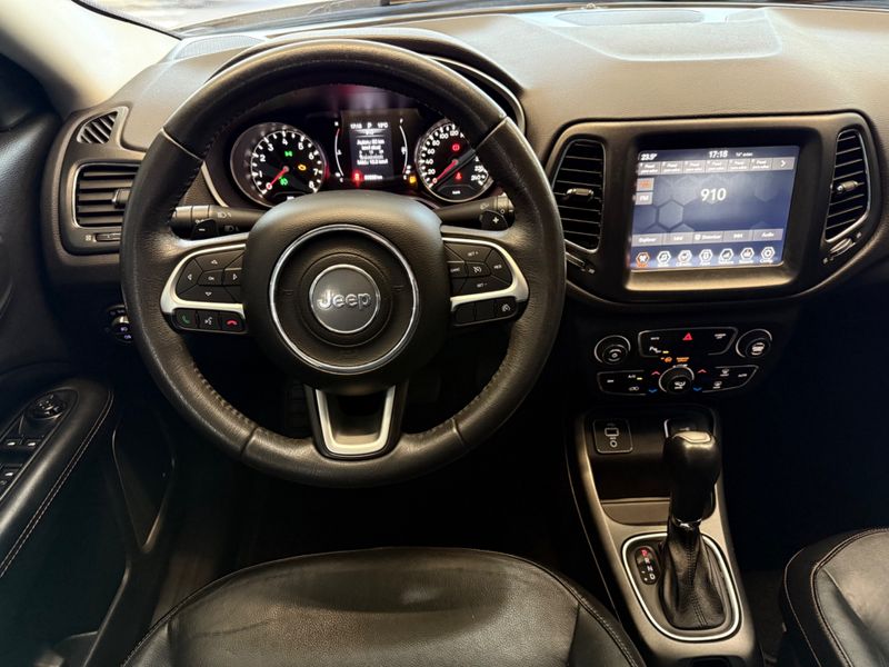 Jeep Compass Longitude F 2018/2018 COVEL VEICULOS ENCANTADO / Carros no Vale