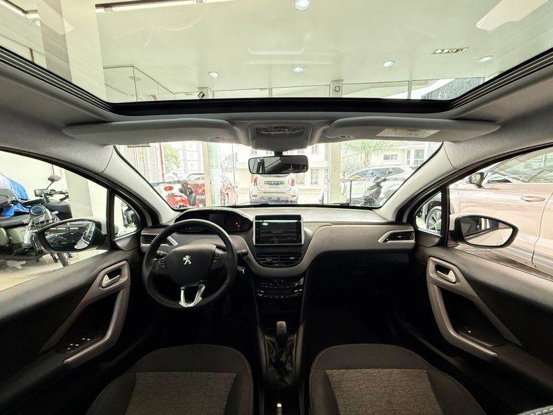 Peugeot 208 1.2 Allure 12v 2018/2019 COVEL VEICULOS ENCANTADO / Carros no Vale