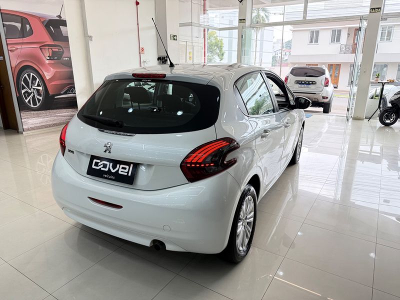 Peugeot 208 1.2 Allure 12v 2018/2019 COVEL VEICULOS ENCANTADO / Carros no Vale
