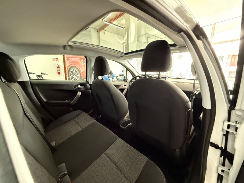 Peugeot 208 1.2 Allure 12v 2018/2019 COVEL VEICULOS ENCANTADO / Carros no Vale