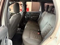 Renault Duster Dynamique 2.0 16v Hi 2015/2016 COVEL VEICULOS ENCANTADO / Carros no Vale