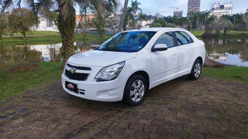 Chevrolet COBALT LT 1.4 2015 GRASSI VEÍCULOS LAJEADO / Carros no Vale
