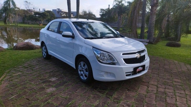 Chevrolet COBALT LT 1.4 2015 GRASSI VEÍCULOS LAJEADO / Carros no Vale