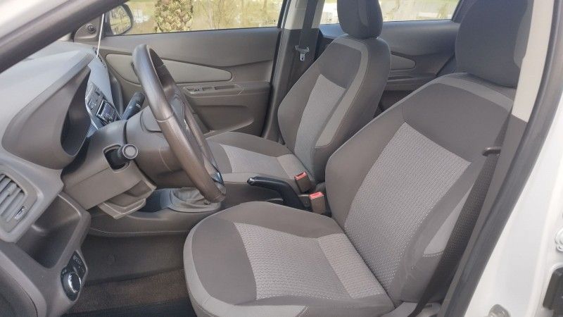Chevrolet COBALT LT 1.4 2015 GRASSI VEÍCULOS LAJEADO / Carros no Vale