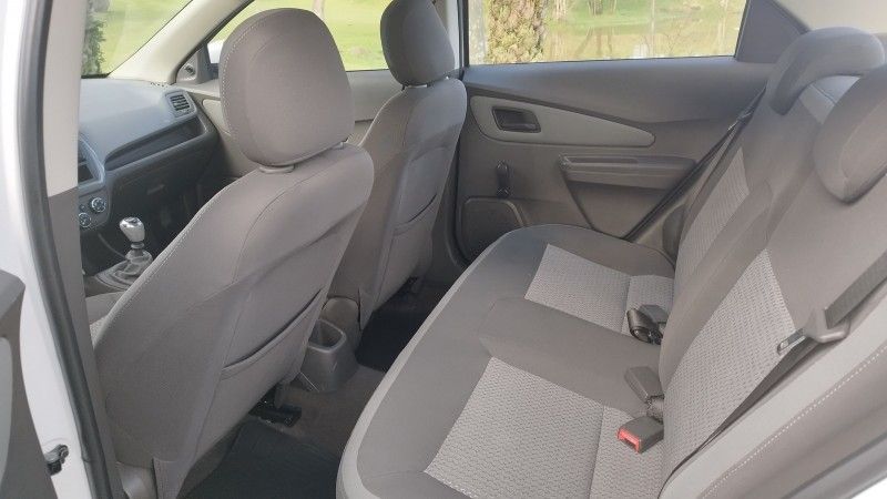 Chevrolet COBALT LT 1.4 2015 GRASSI VEÍCULOS LAJEADO / Carros no Vale