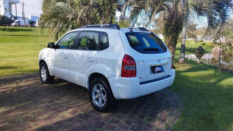 Hyundai TUCSON GLS 2.0 2016 GRASSI VEÍCULOS LAJEADO / Carros no Vale