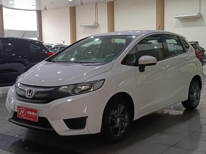 Honda FIT LX 1.5 2015 HÉLIO AUTOMÓVEIS LAJEADO / Carros no Vale