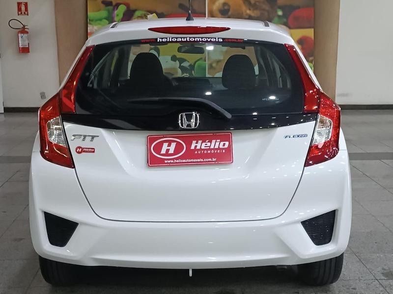 Honda FIT LX 1.5 2015 HÉLIO AUTOMÓVEIS LAJEADO / Carros no Vale