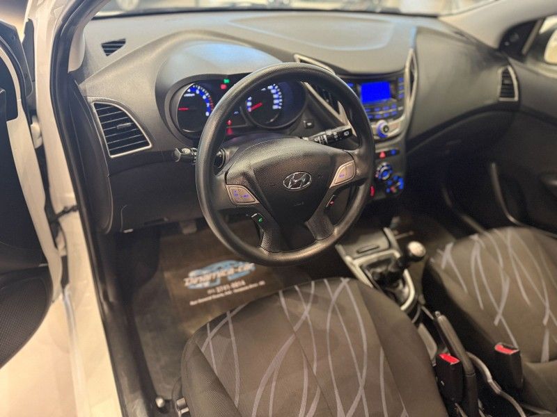 Hyundai HB20 COMFORT PLUS 1.0 2015 DINAMICA-CAR VENÂNCIO AIRES / Carros no Vale