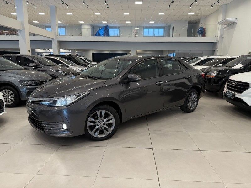 Toyota COROLLA XEi 2.0 2019 DINAMICA-CAR VENÂNCIO AIRES / Carros no Vale