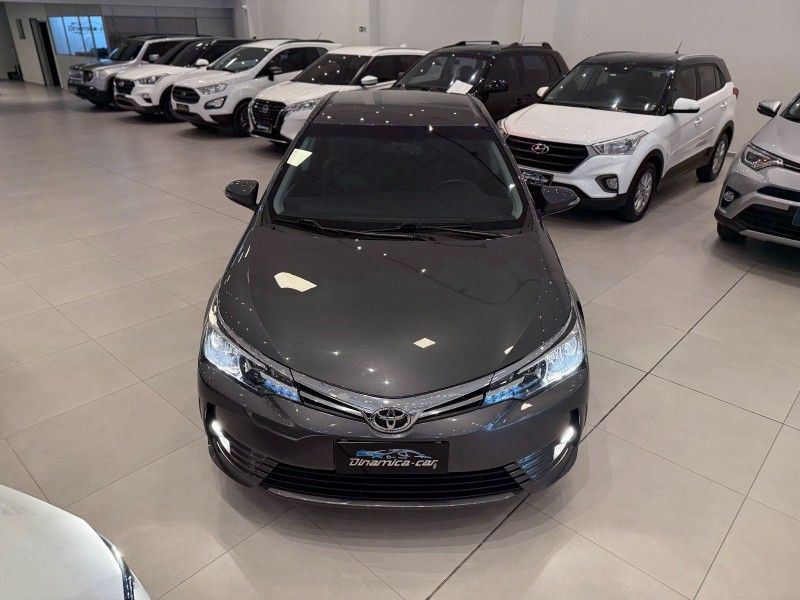 Toyota COROLLA XEi 2.0 2019 DINAMICA-CAR VENÂNCIO AIRES / Carros no Vale