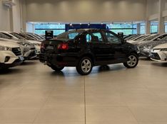 Volkswagen POLO SEDAN 1.6 2013 DINAMICA-CAR VENÂNCIO AIRES / Carros no Vale