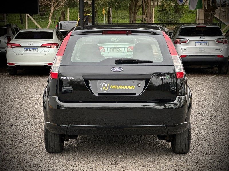 Ford FIESTA 1.0 2008 NEUMANN VEÍCULOS ARROIO DO MEIO / Carros no Vale