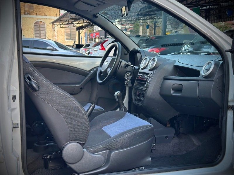 Ford KA 1.0 2013 NEUMANN VEÍCULOS ARROIO DO MEIO / Carros no Vale