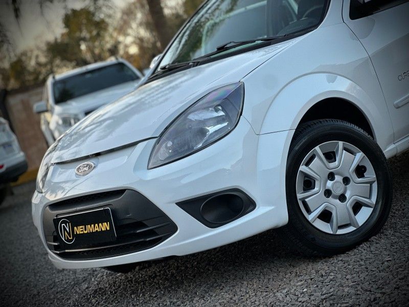 Ford KA 1.0 2013 NEUMANN VEÍCULOS ARROIO DO MEIO / Carros no Vale