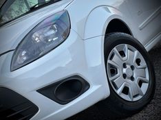 Ford KA 1.0 2013 NEUMANN VEÍCULOS ARROIO DO MEIO / Carros no Vale
