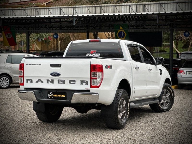 Ford RANGER C.DUPLA XL 2.2 2020 NEUMANN VEÍCULOS ARROIO DO MEIO / Carros no Vale