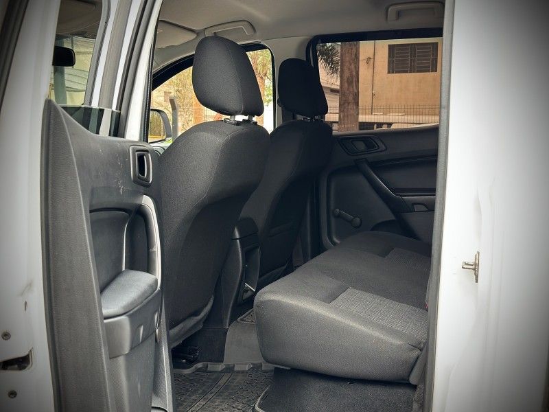 Ford RANGER C.DUPLA XL 2.2 2020 NEUMANN VEÍCULOS ARROIO DO MEIO / Carros no Vale