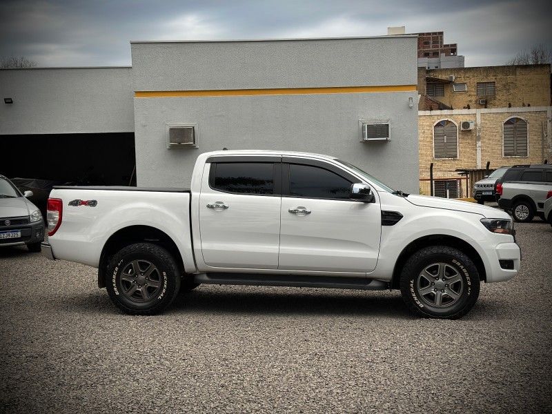 Ford RANGER C.DUPLA XL 2.2 2020 NEUMANN VEÍCULOS ARROIO DO MEIO / Carros no Vale