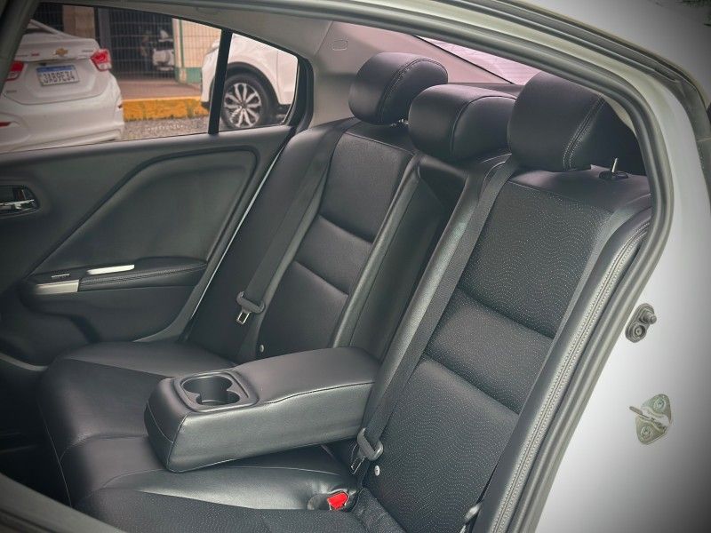 Honda CITY EXL 2018 NEUMANN VEÍCULOS ARROIO DO MEIO / Carros no Vale