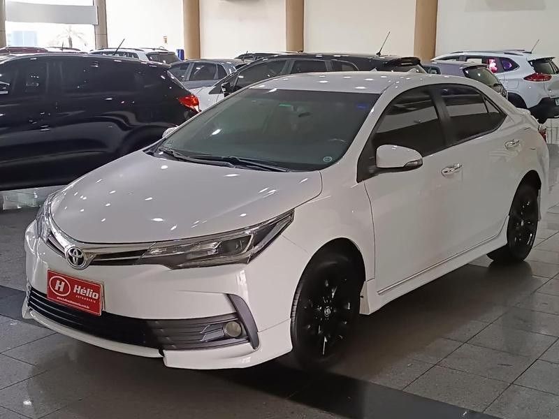 Toyota COROLLA XRS 2.0 2018 HÉLIO AUTOMÓVEIS LAJEADO / Carros no Vale