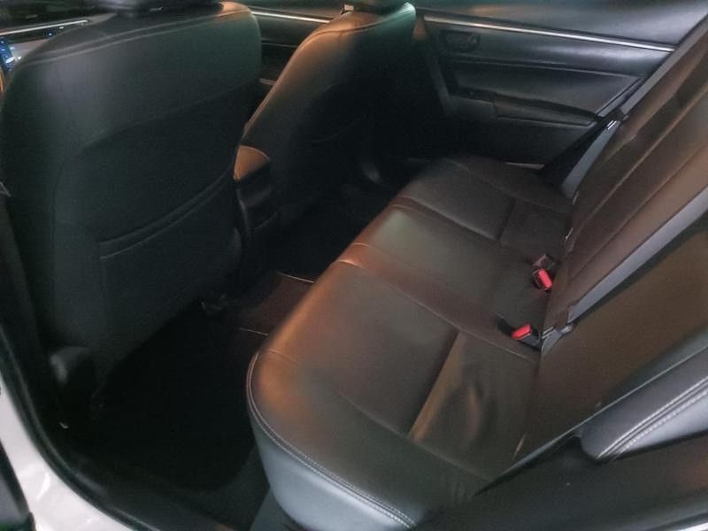 Toyota COROLLA XRS 2.0 2018 HÉLIO AUTOMÓVEIS LAJEADO / Carros no Vale