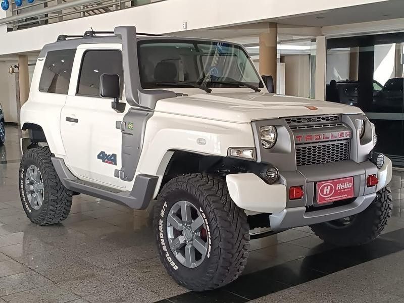 Troller TX4 2017 HÉLIO AUTOMÓVEIS LAJEADO / Carros no Vale