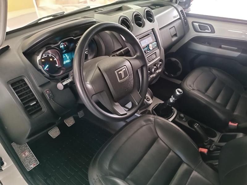 Troller TX4 2017 HÉLIO AUTOMÓVEIS LAJEADO / Carros no Vale