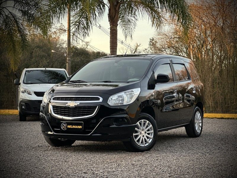 Chevrolet SPIN LT 1.8 2013 NEUMANN VEÍCULOS ARROIO DO MEIO / Carros no Vale