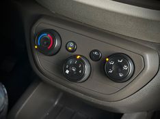 Chevrolet SPIN LT 1.8 2013 NEUMANN VEÍCULOS ARROIO DO MEIO / Carros no Vale