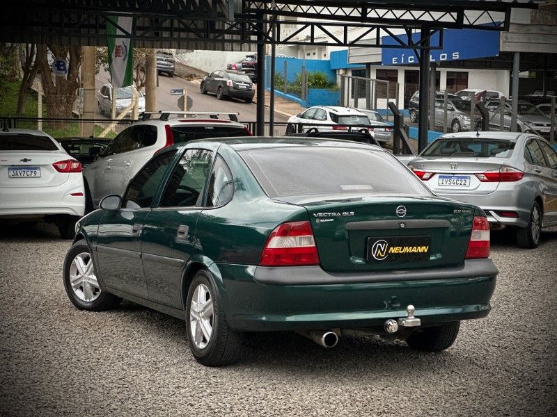 Chevrolet VECTRA GLS 2.2 1999 NEUMANN VEÍCULOS ARROIO DO MEIO / Carros no Vale