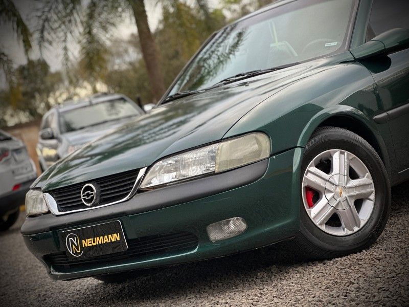 Chevrolet VECTRA GLS 2.2 1999 NEUMANN VEÍCULOS ARROIO DO MEIO / Carros no Vale