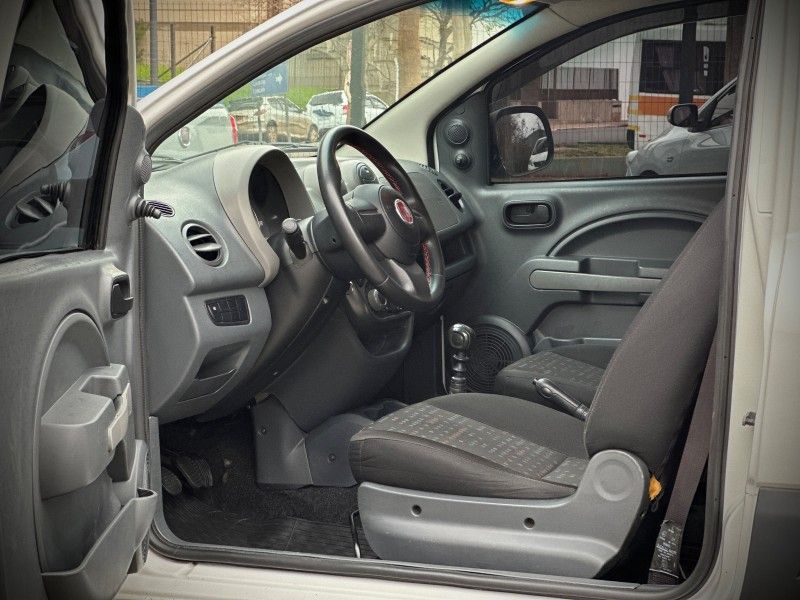 Fiat FIORINO FURGÃO 1.4 EVO 2015 NEUMANN VEÍCULOS ARROIO DO MEIO / Carros no Vale
