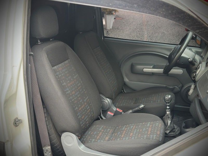Fiat FIORINO FURGÃO 1.4 EVO 2015 NEUMANN VEÍCULOS ARROIO DO MEIO / Carros no Vale