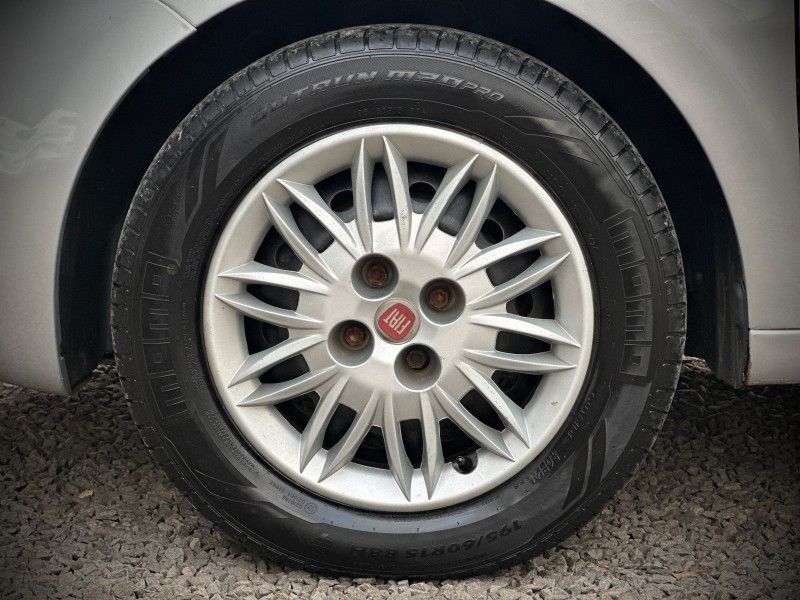 Fiat IDEA ELX 1.4 2010 NEUMANN VEÍCULOS ARROIO DO MEIO / Carros no Vale